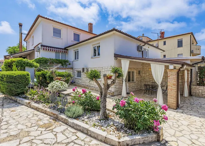 Nika-8 By Interhome Lejlighed Umag