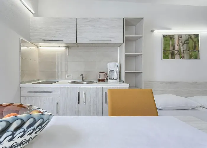 Nika-8 By Interhome Daire Umag