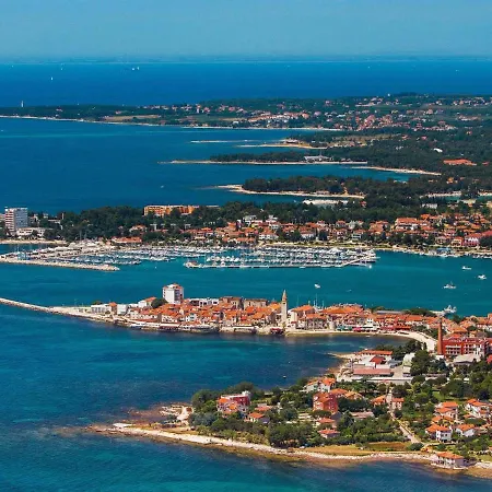 Nika-8 By Interhome *