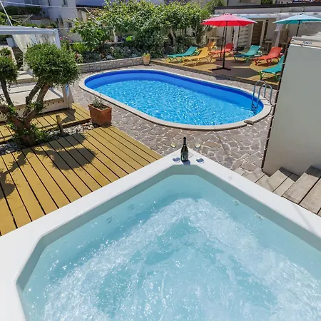 Nika-8 By Interhome *