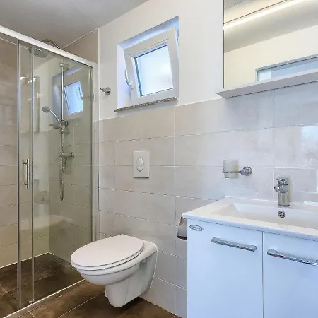 Apartment Nika-8 By Interhome